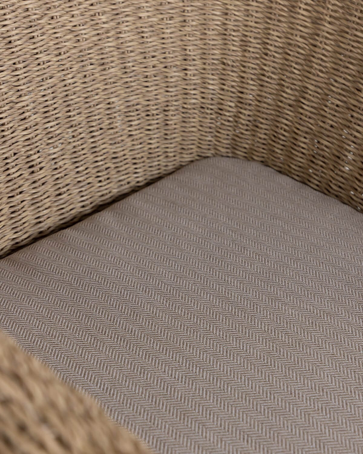 Chaise d'Extérieur en Métal et Osier Caitlyn, image de la gelerie 7