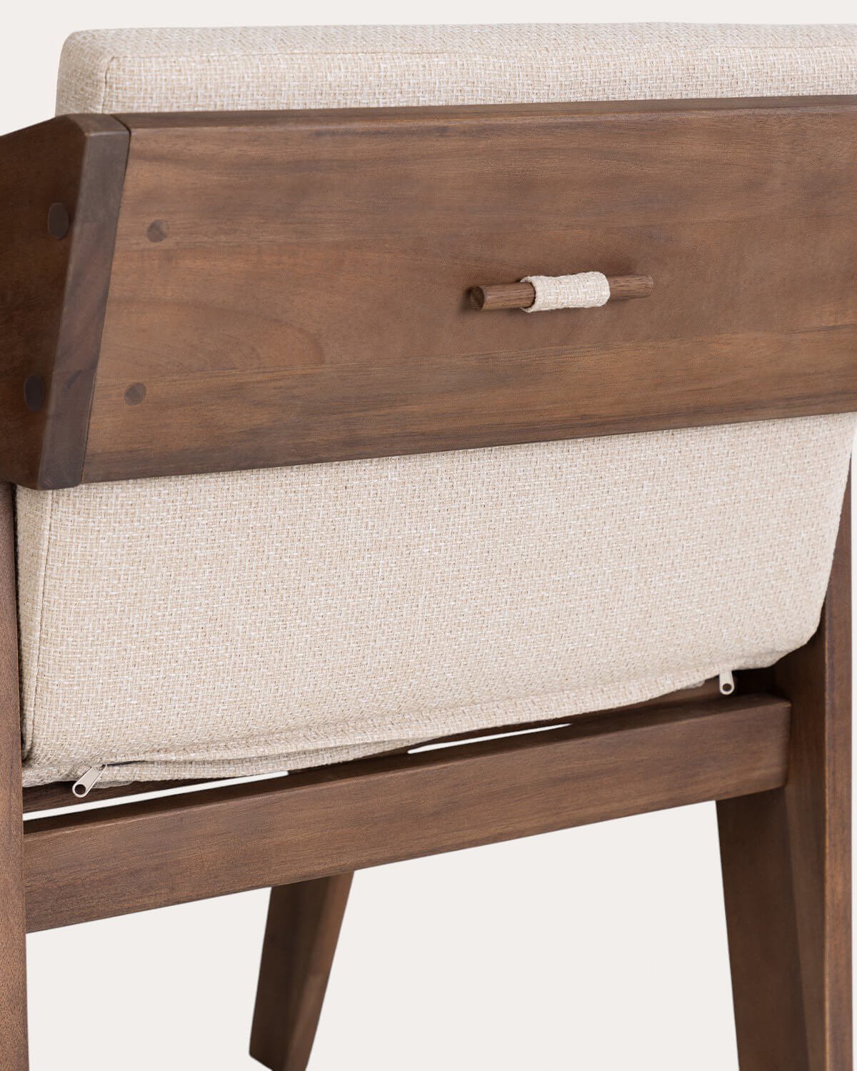 Chaise de Salle à Manger en Bois d'Acacia avec Accoudoirs Tanon, image de la gelerie 6