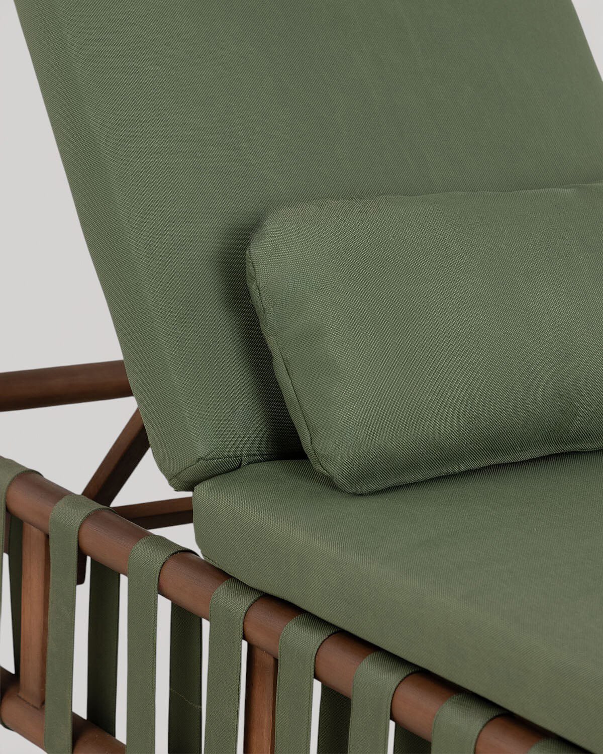 Chaise Longue Inclinable en Bois d'Eucalyptus et Tissu Edvard, image de la gelerie 6