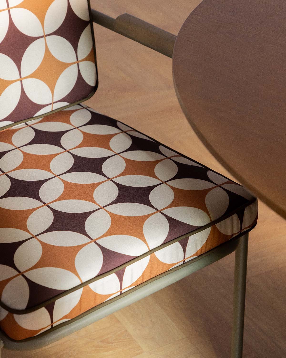 Chaise de Salle à Manger en Métal et Tissu Edimbra, image de la gelerie 3