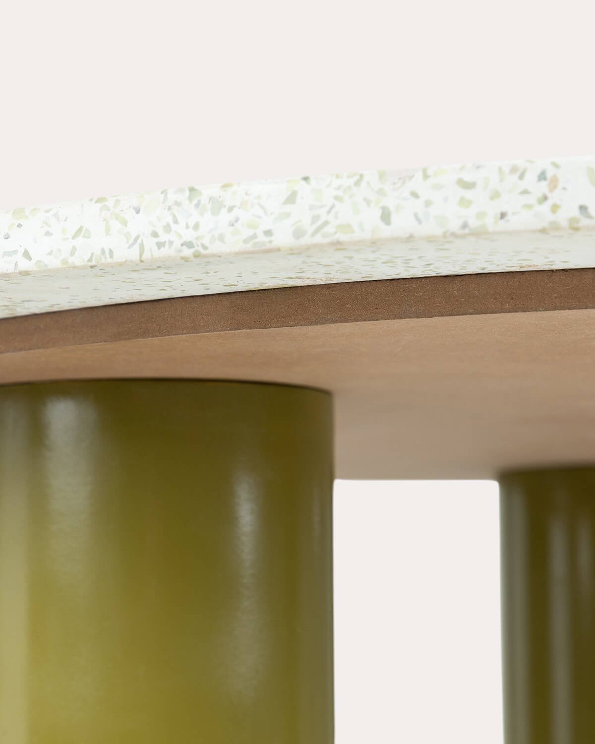 Table à Manger en Terrazzo et Bois de Manguier (Ø140 cm) Atenas, image de la gelerie 5