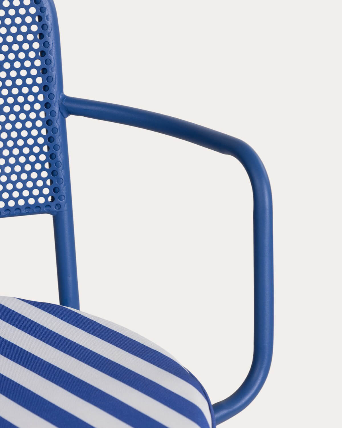 Pack 4 Chaises d'Extérieur avec Accoudoirs en Métal Dorothea, image de la gelerie 7