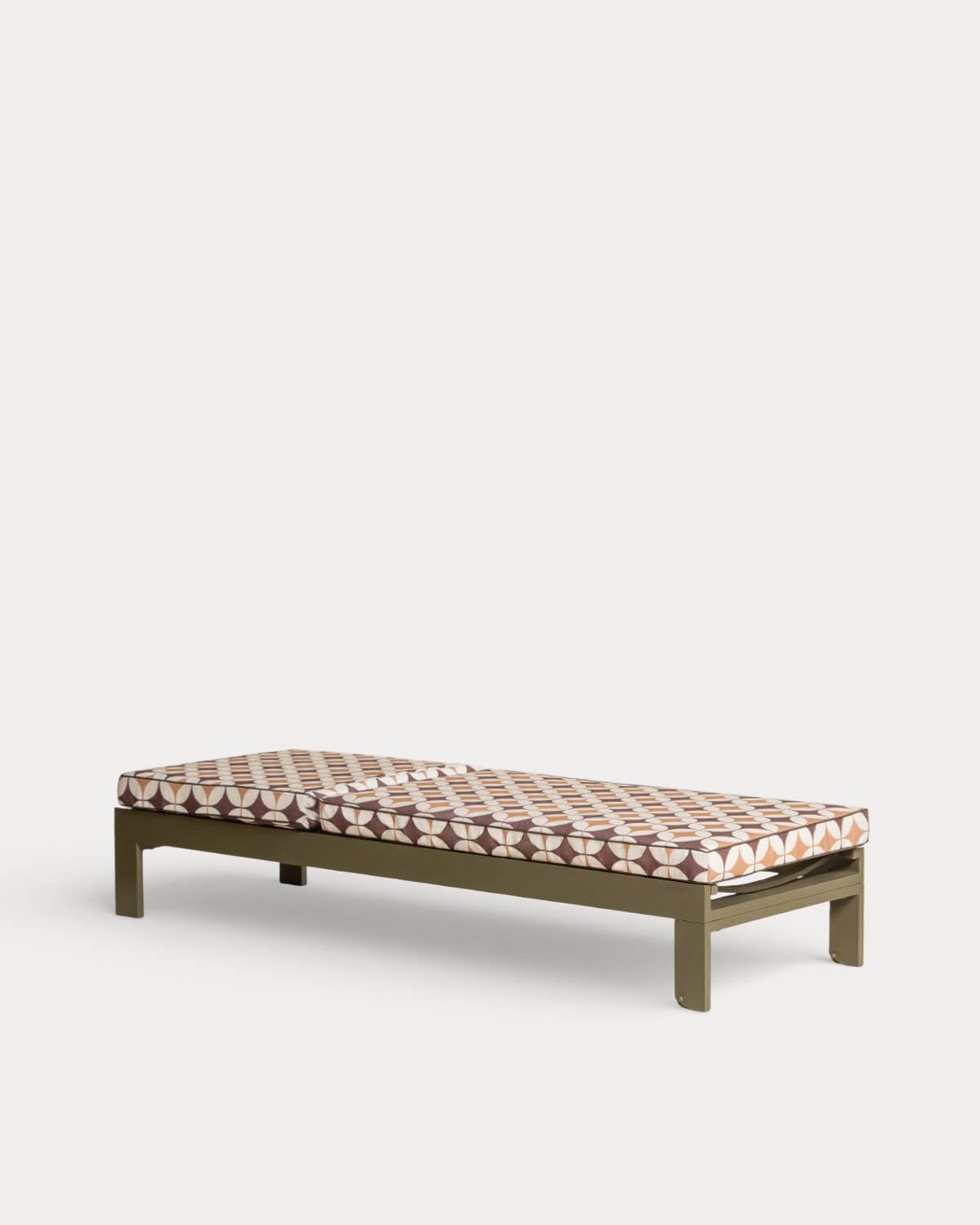 Chaise Longue Inclinable en Aluminium Kreta avec Coussin en Tissu Edimbra, image de la gelerie 6