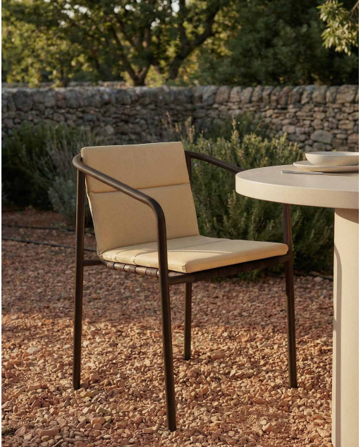 Chaise d'extérieur avec accoudoirs en aluminium et tissu Vinke
