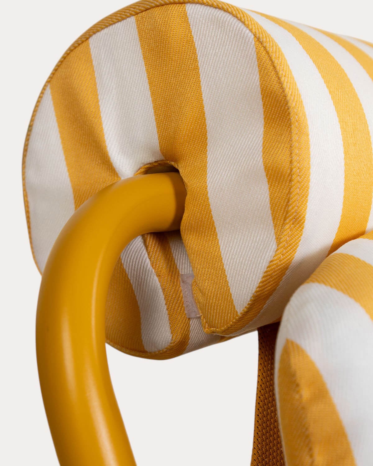 Transat en Aluminium et Tissu avec Roulettes Mitha, image de la gelerie 5