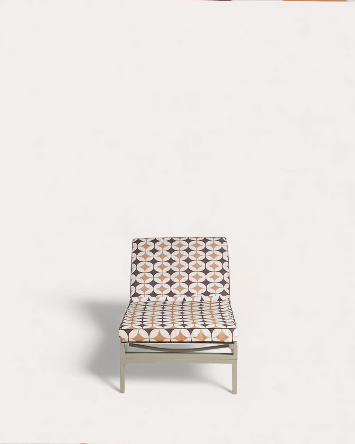 Chaise Longue Inclinable en Aluminium Kreta avec Coussin en Tissu Edimbra, image de la gelerie 7