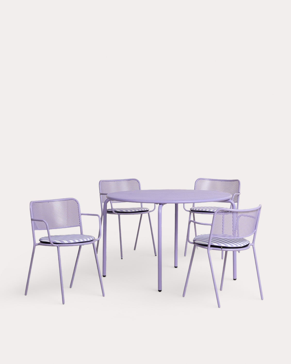 Ensemble Table Ronde d'Extérieur (Ø110 cm) et 4 Chaises avec Accoudoirs en Métal Dorothea, image de la gelerie 1