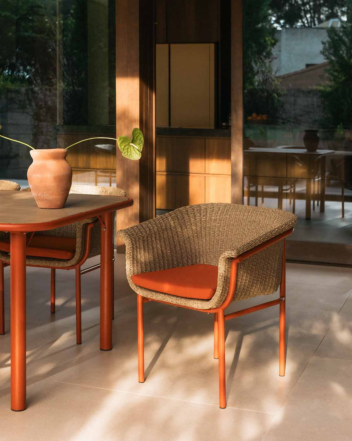 Chaise d'Extérieur en Métal et Osier Caitlyn, image de la gelerie 2