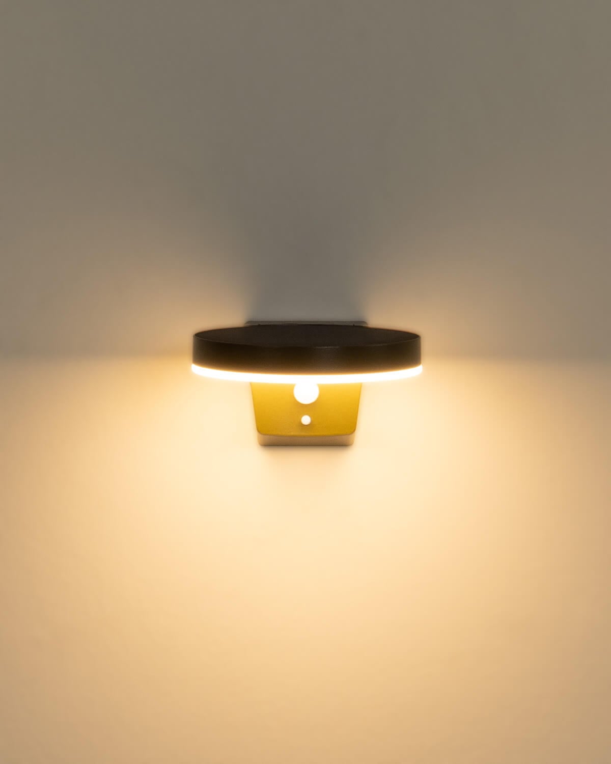 Applique Murale Solaire LED Extérieure en Aluminium Marisa, image de la gelerie 3