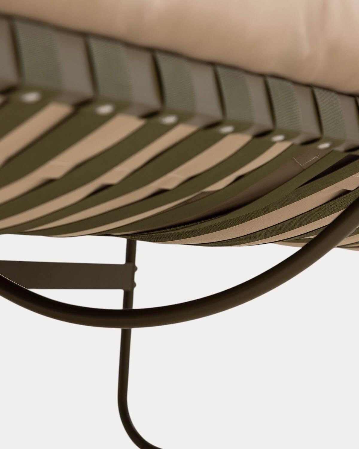 Ensemble de Jardin avec Canapé 2 Places, 2 Fauteuils et Table Basse en Métal et Tissu Ohiane, image de la gelerie 5