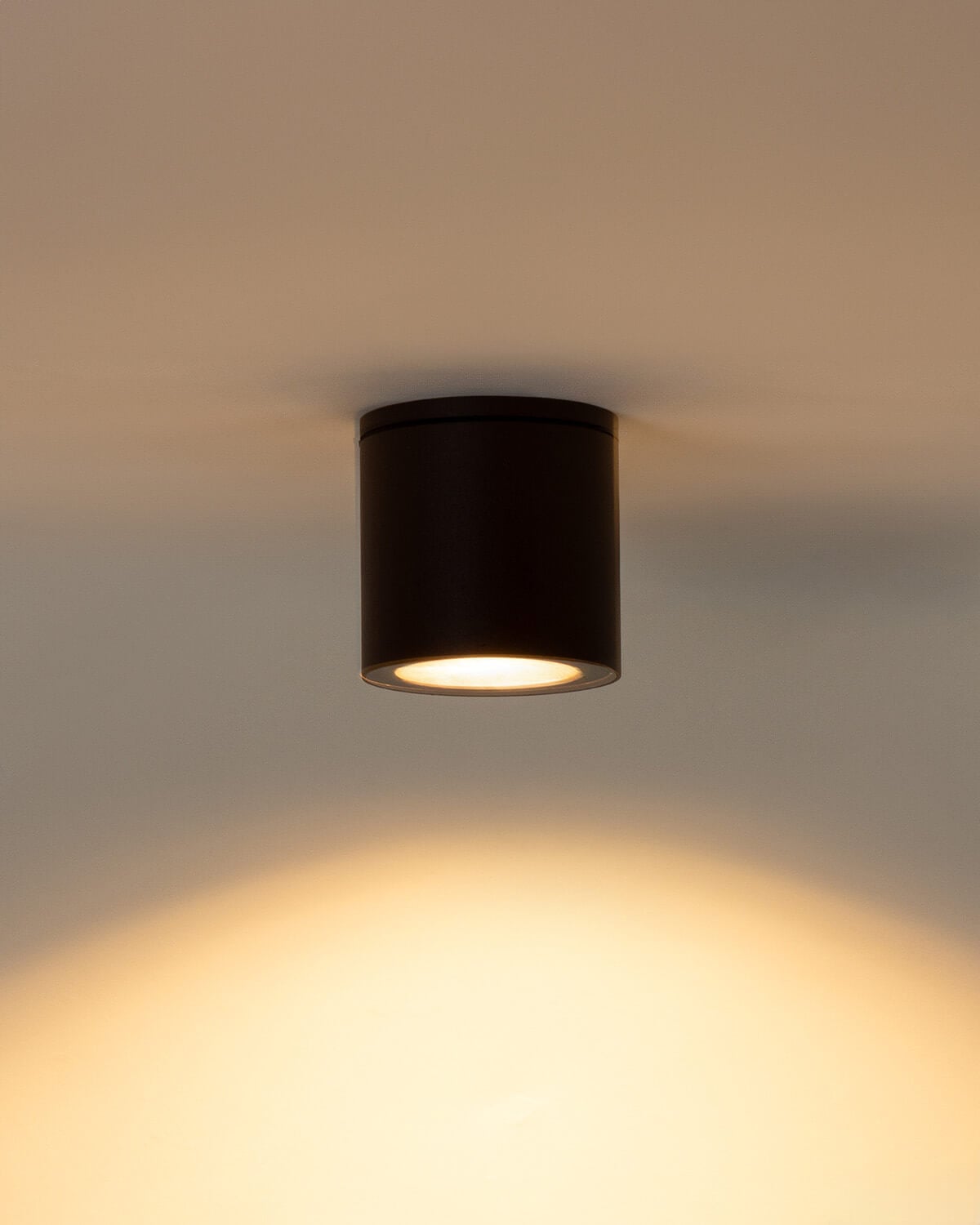 Plafonnier Extérieur en Aluminium Montse, image de la gelerie 2