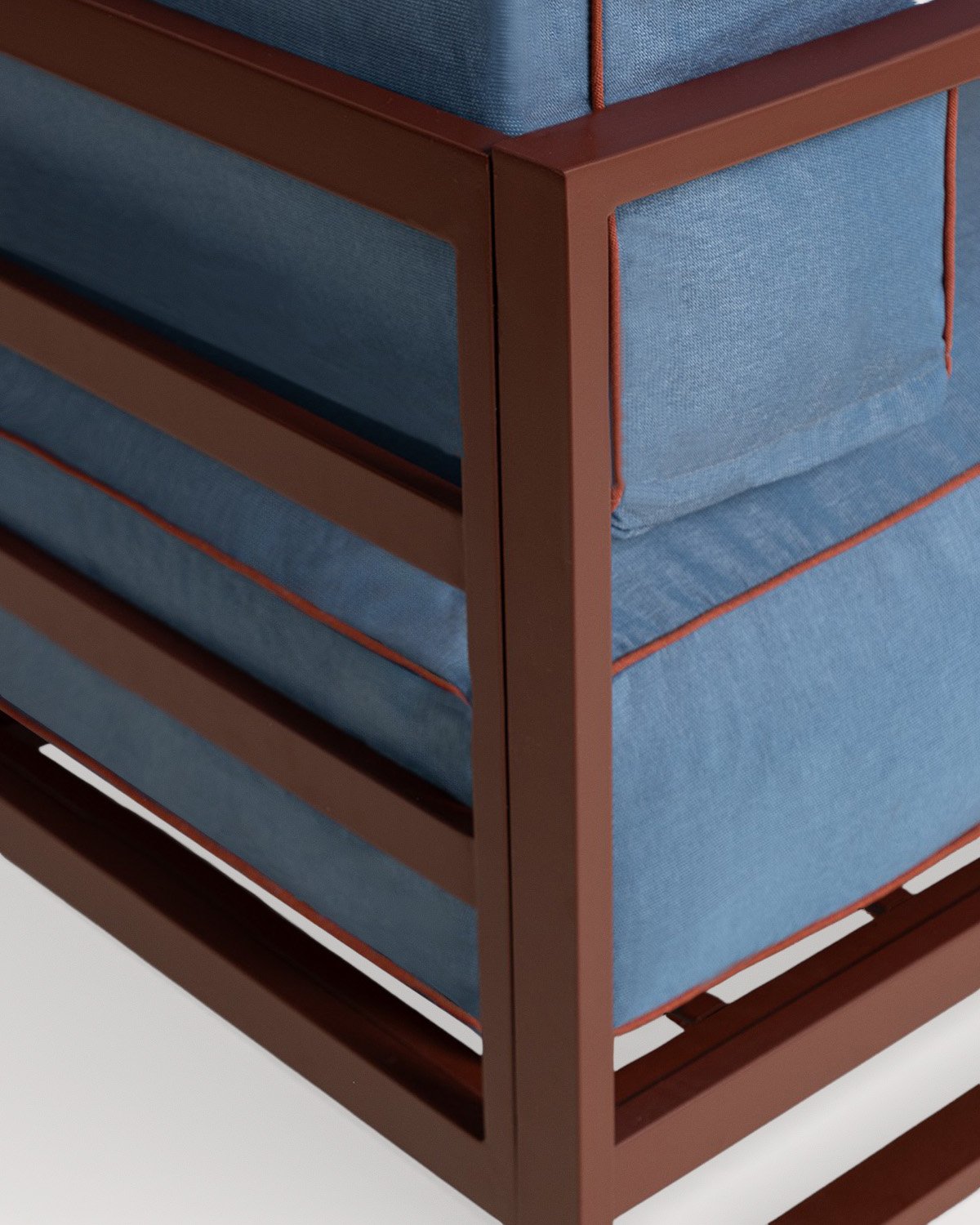 Ensemble de Jardin avec 2 Modules d'Angle, 2 Fauteuils et Table Basse en Métal et Tissu Kristen, image de la gelerie 6