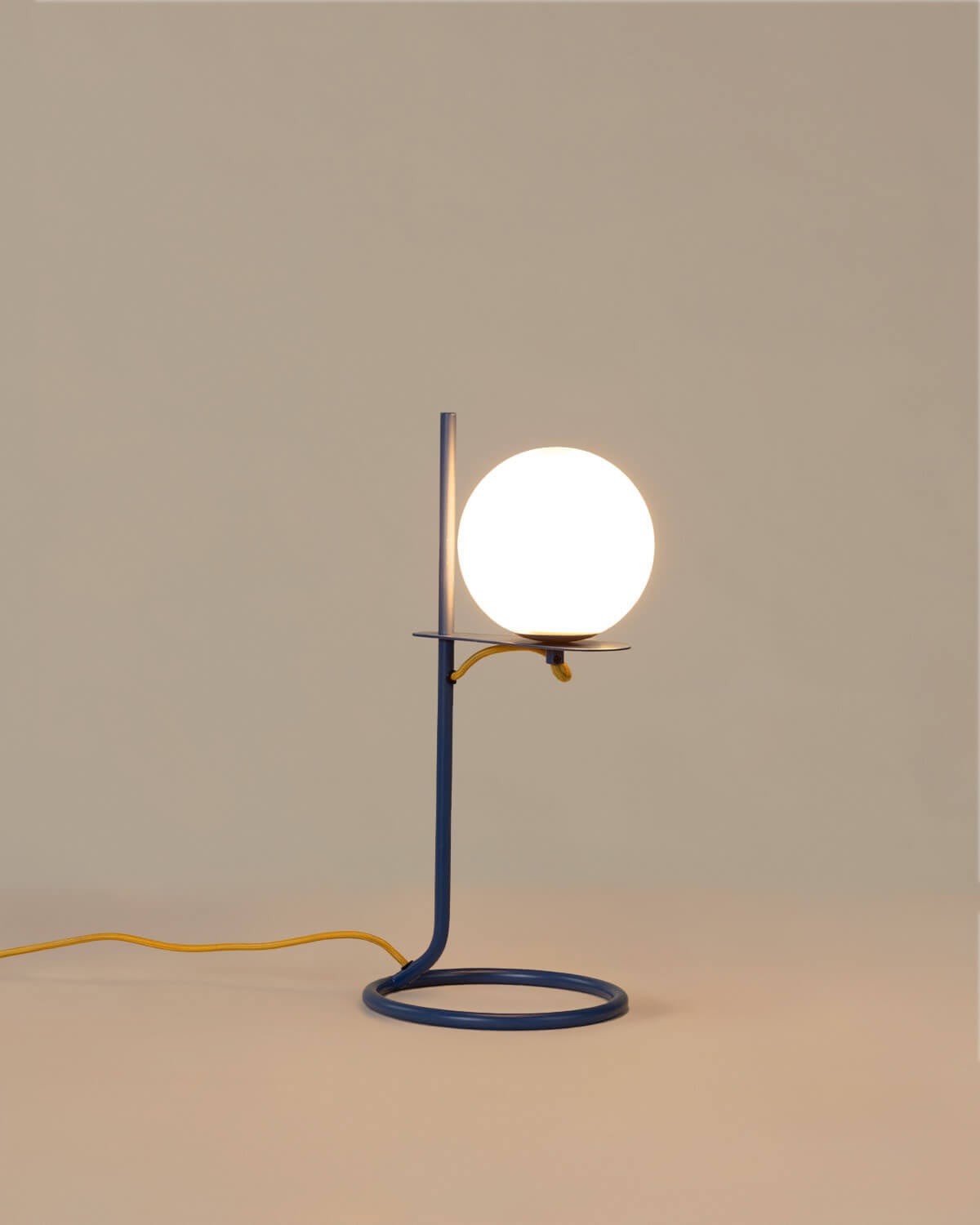 Lampe de Table en Métal Kabil, image de la gelerie 2