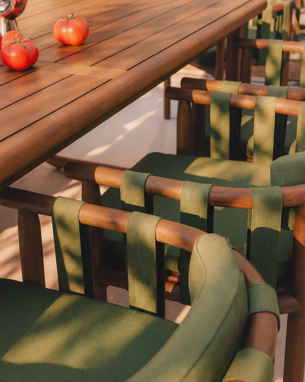 Chaise d'Extérieur avec Accoudoirs en Bois d'Eucalyptus et Revêtement en Tissu Edvard, image de la gelerie 3