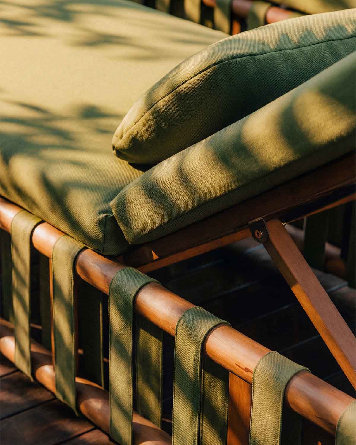 Chaise Longue Inclinable en Bois d'Eucalyptus et Tissu Edvard, image de la gelerie 3