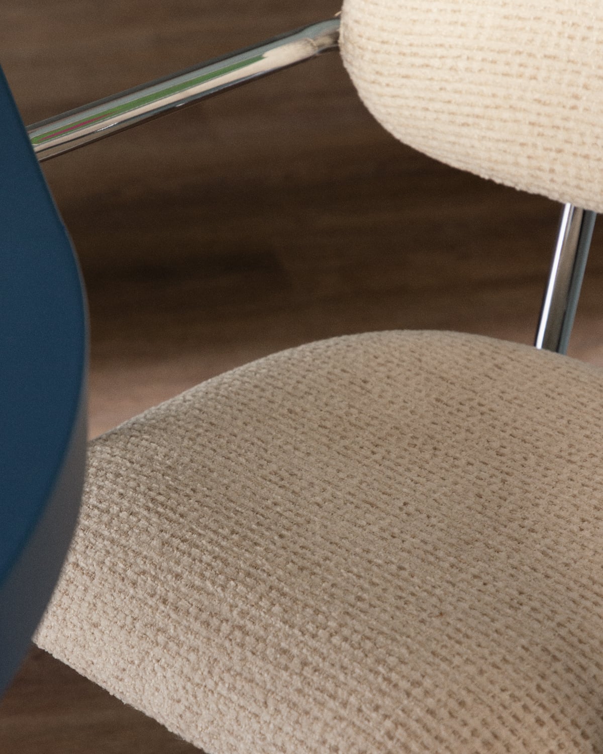 Pack 4 Chaises de Salle à Manger en Métal et Tissu Yeray, image de la gelerie 3