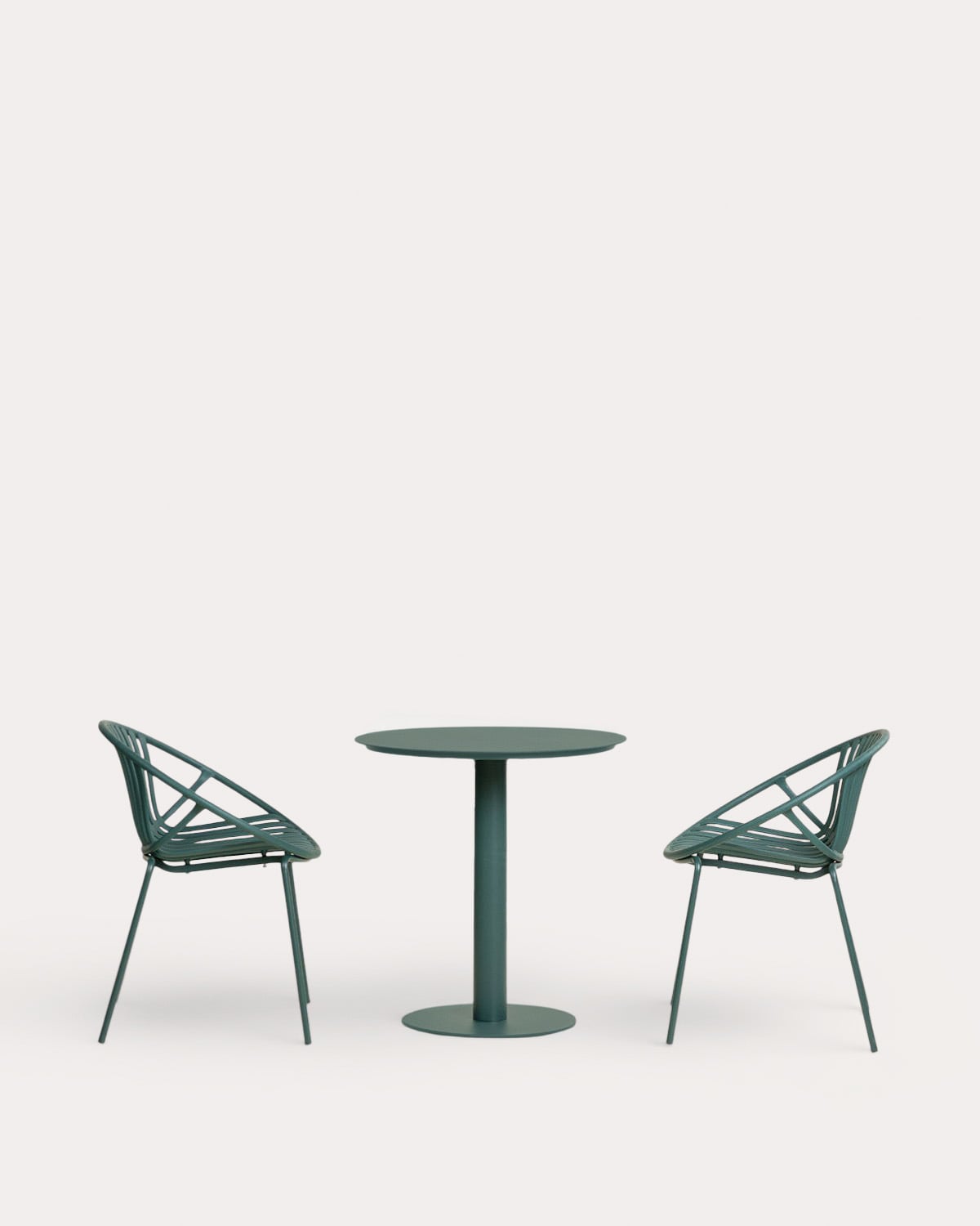 Ensemble Table Ronde en Métal Banon (Ø70 cm) et 2 Chaises d'Extérieur en Polypropylène Anier, image de la gelerie 2