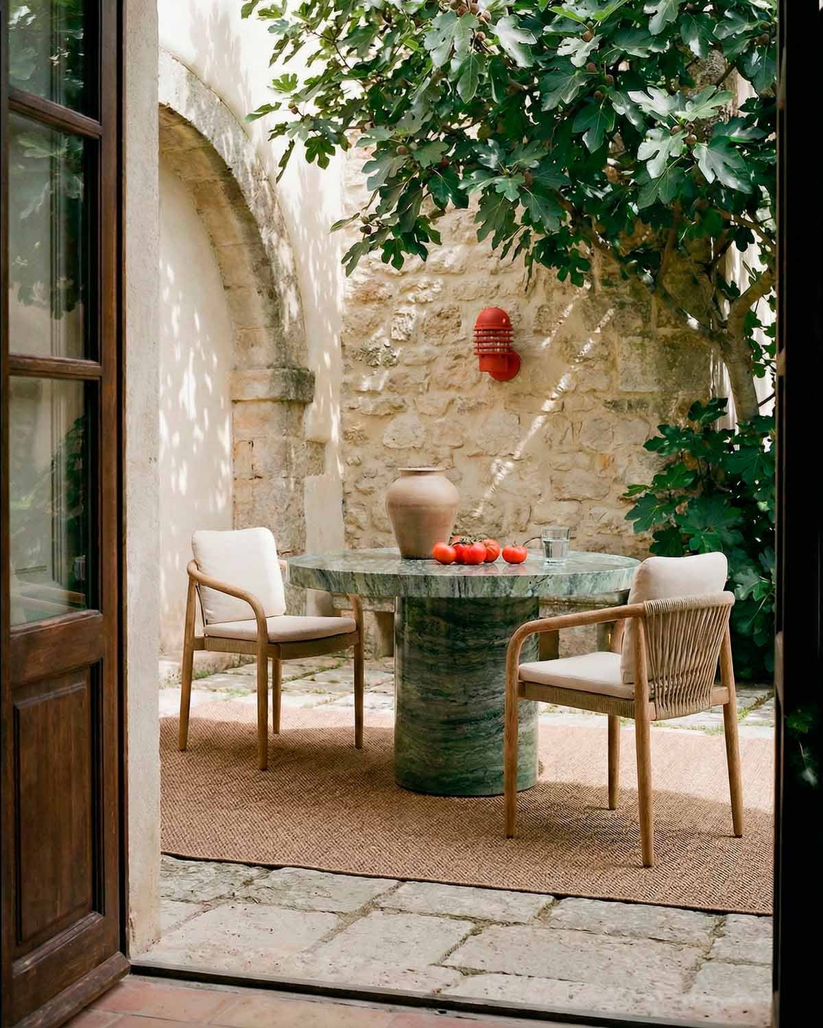 Table Ronde d'Extérieur en Béton (Ø120 cm) Mathis, image de la gelerie 2