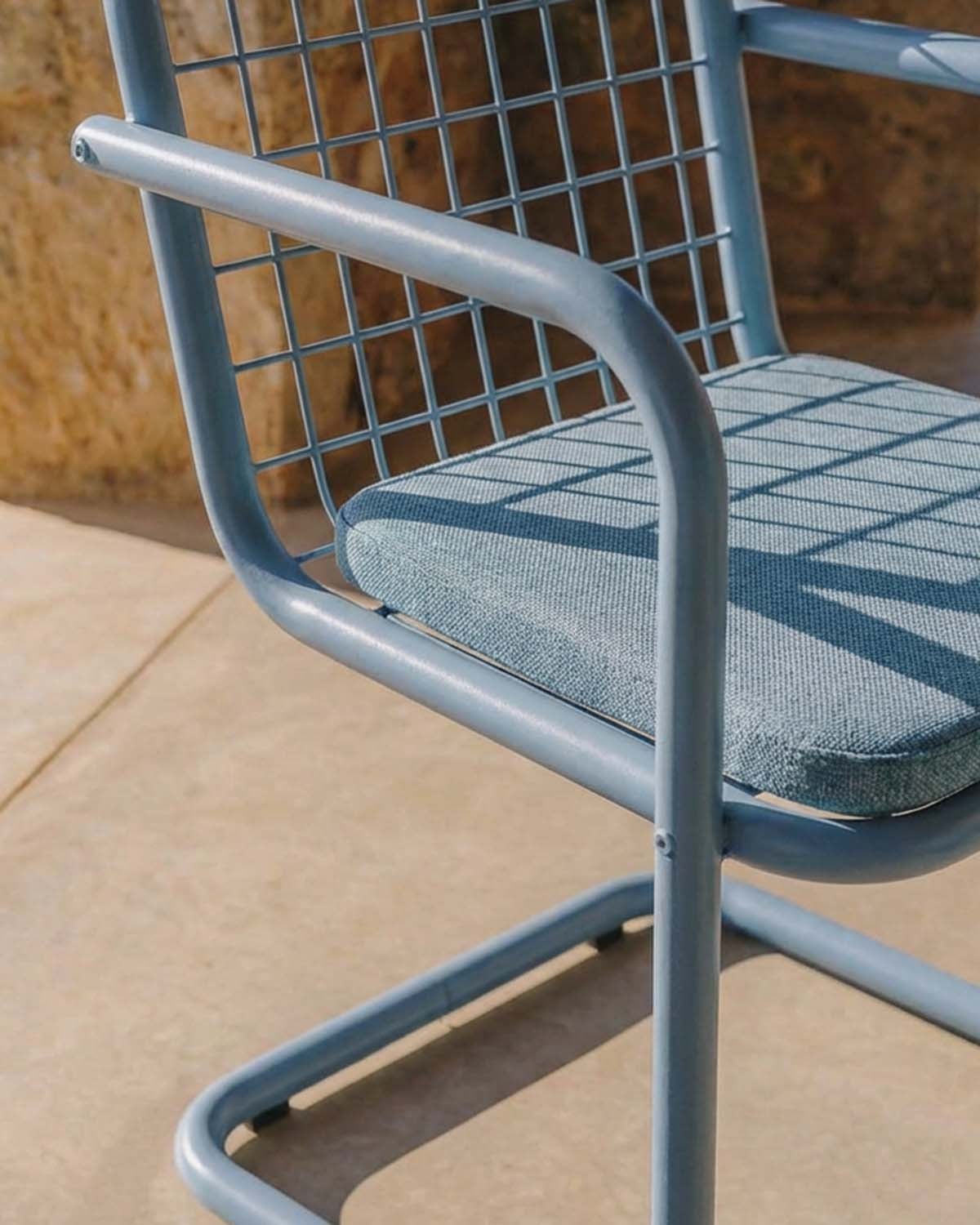 Pack de 2 Chaises d'Extérieur avec Accoudoirs en Métal Biaritz, image de la gelerie 3