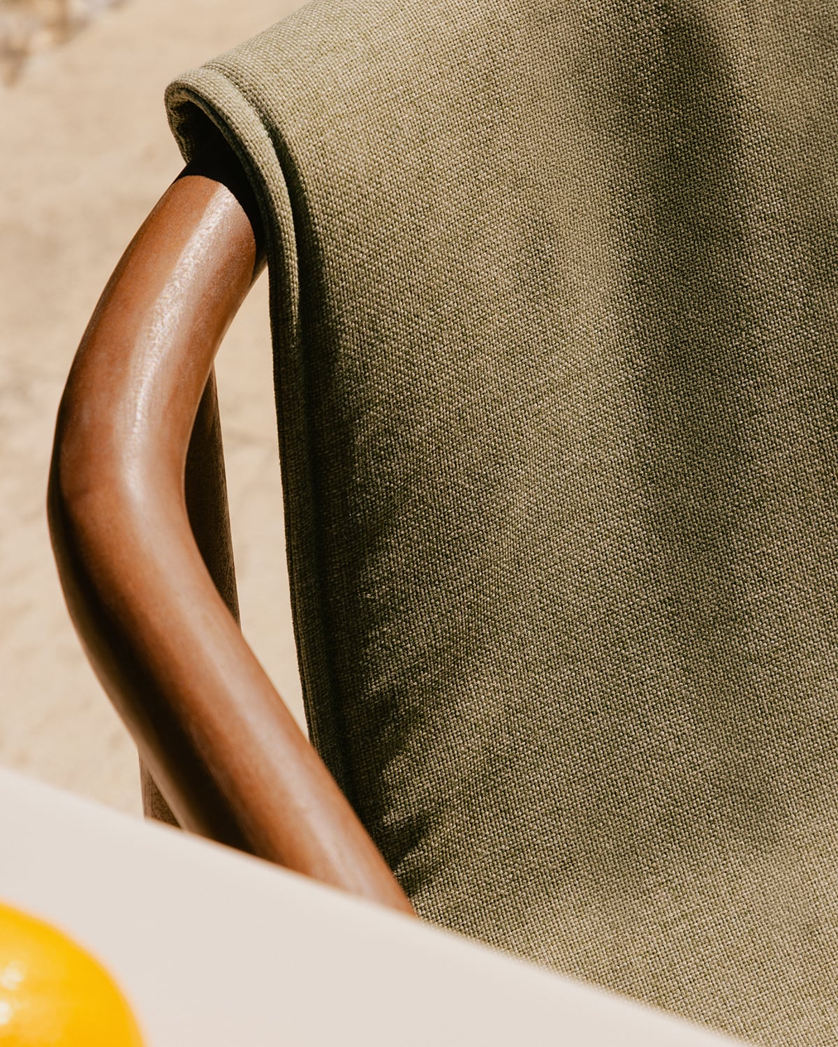 Chaise d'Extérieur en Bois d'Eucalyptus et Tissu Clhoti, image de la gelerie 3