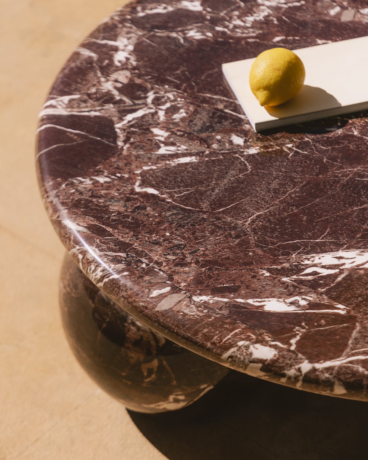 Table Basse Ronde d'Extérieur en Béton (Ø100 cm) Nuza, image de la gelerie 3