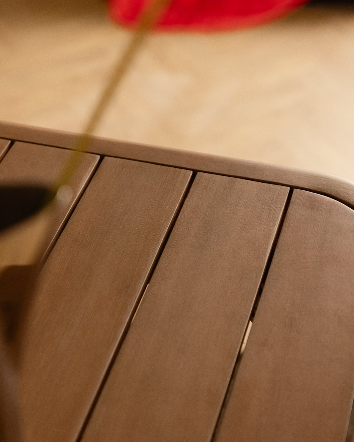 Table Haute Carrée en Bois d'Eucalyptus (70x70 cm) Elnes, image de la gelerie 3