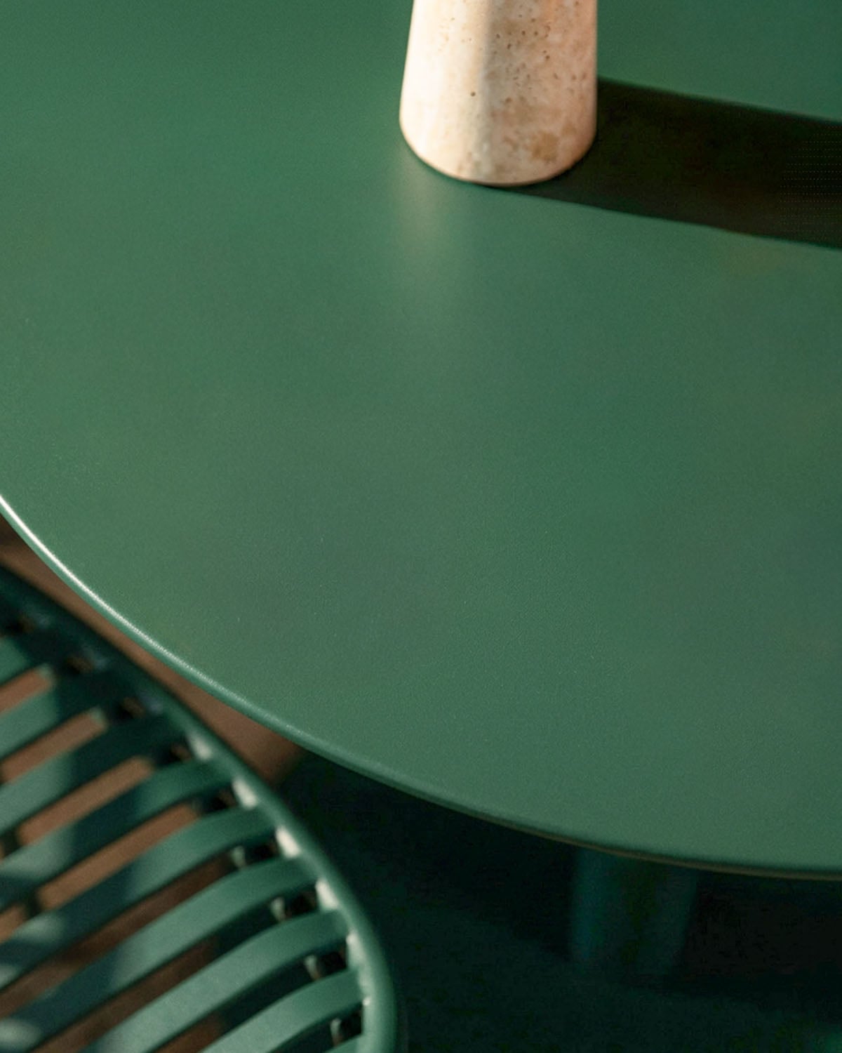 Table d'Extérieur Ronde en Métal (Ø70 cm) Banon, image de la gelerie 3