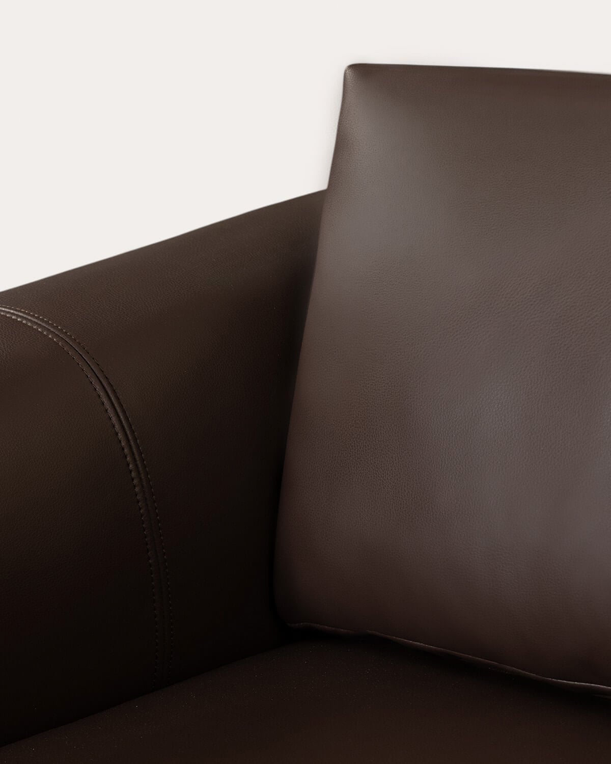 Fauteuil Jahir en Métal et Similicuir, image de la gelerie 4