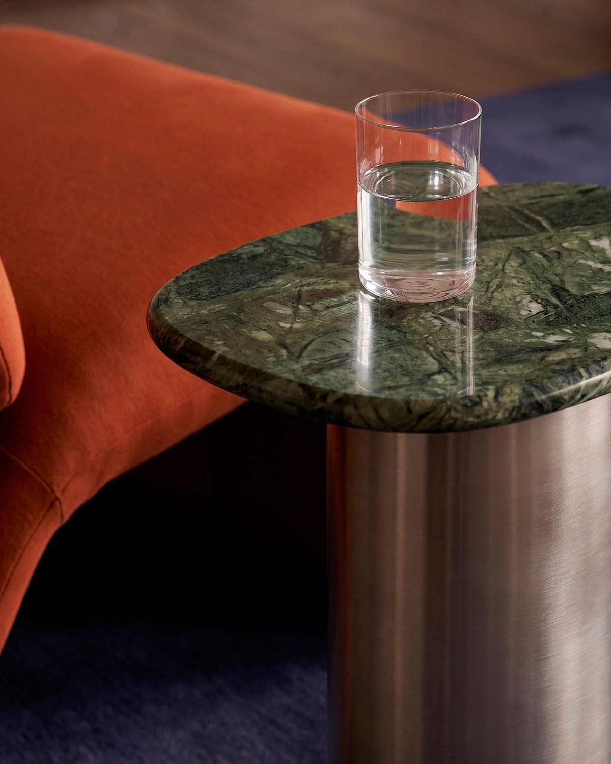 Table d'Appoint Ovale en Métal Lahuga, image de la gelerie 3