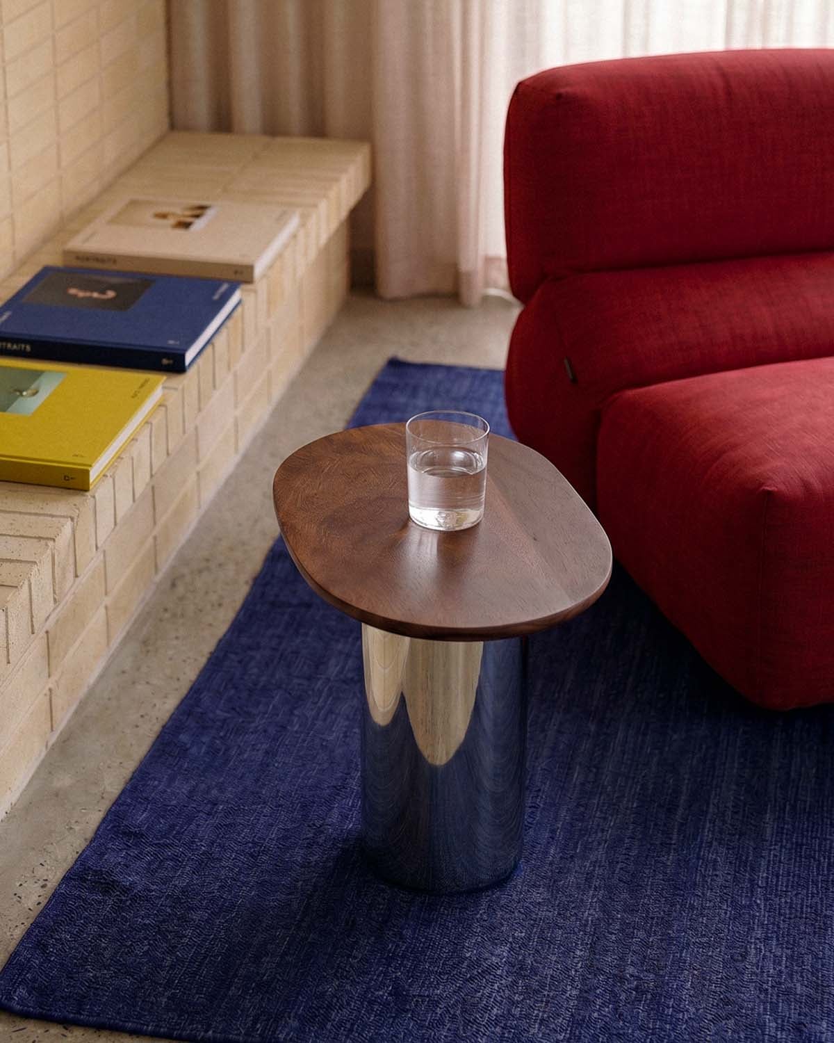 Table d'Appoint Ovale en Métal Lahuga, image de la gelerie 2
