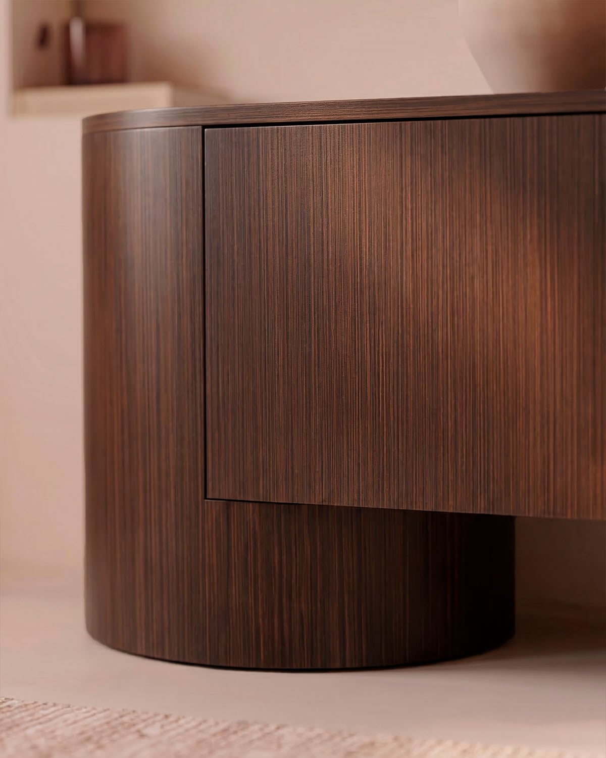 Meuble TV avec 2 tiroirs en bois Theda , image de la gelerie 3