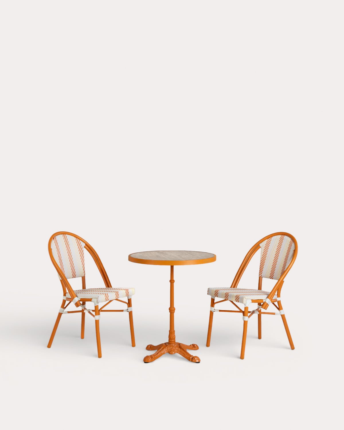 Ensemble avec table ronde Ø60 cm et 2 chaises d'extérieur en métal et rotin synthétique Yona Bistro, image de la gelerie 1