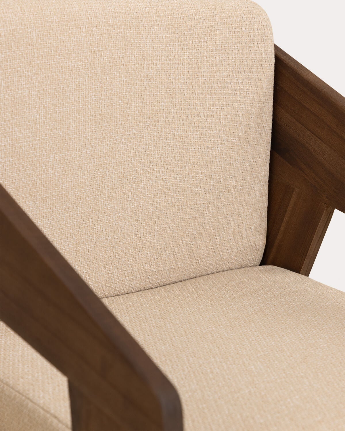 Chaise de Salle à Manger en Bois d'Acacia avec Accoudoirs Tanon, image de la gelerie 6