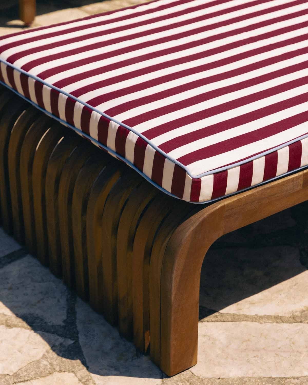 Bain de soleil inclinable en bois d'acacia avec coussin en tissu Hazan, image de la gelerie 7