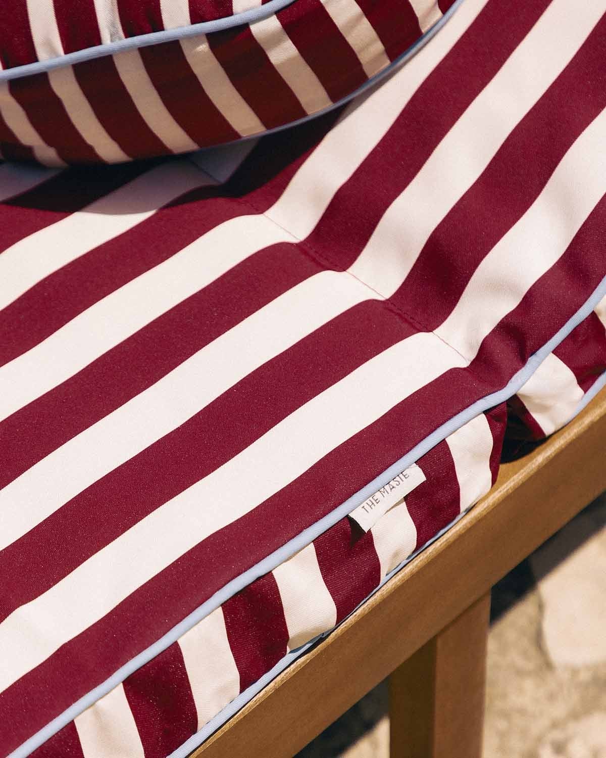 Bain de soleil inclinable en bois d'acacia avec coussin en tissu Hazan, image de la gelerie 3