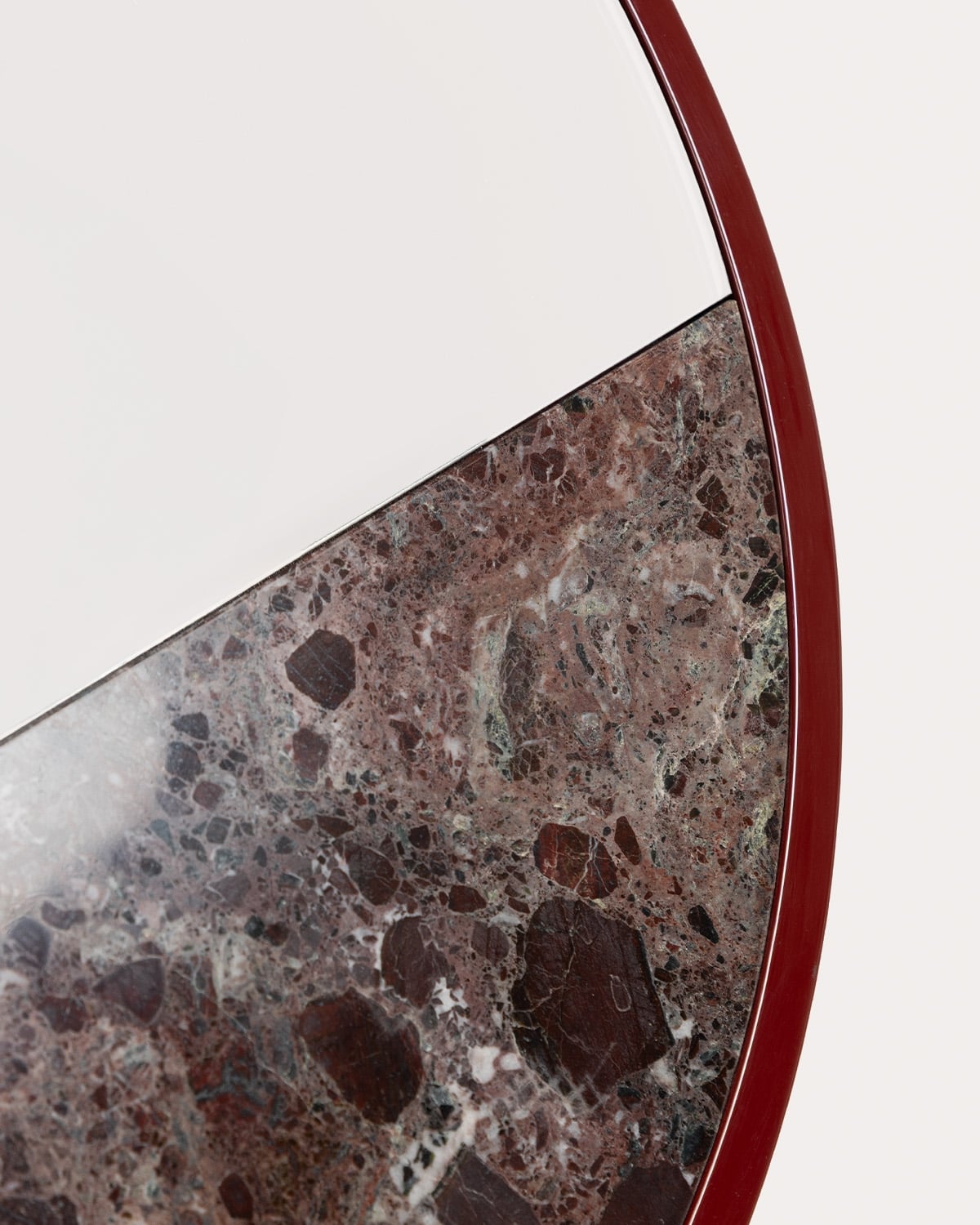 Miroir rond en marbre et verre Batsy (Ø60 cm), image de la gelerie 3