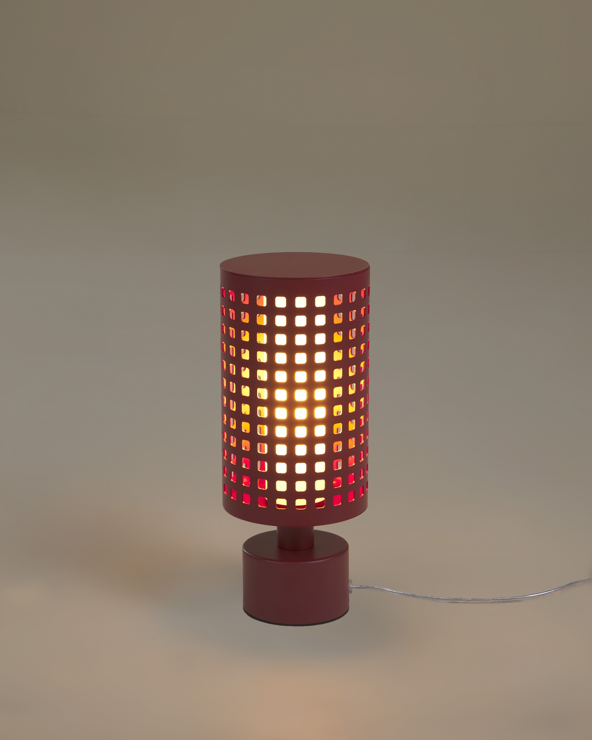 Lampe de table en métal Sovhery, image de la gelerie 4