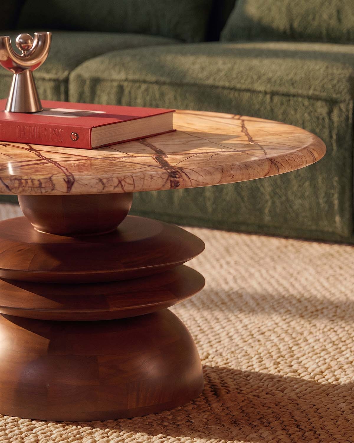 Table basse ronde Ø80 cm en marbre et bois de manguier Erato, image de la gelerie 3