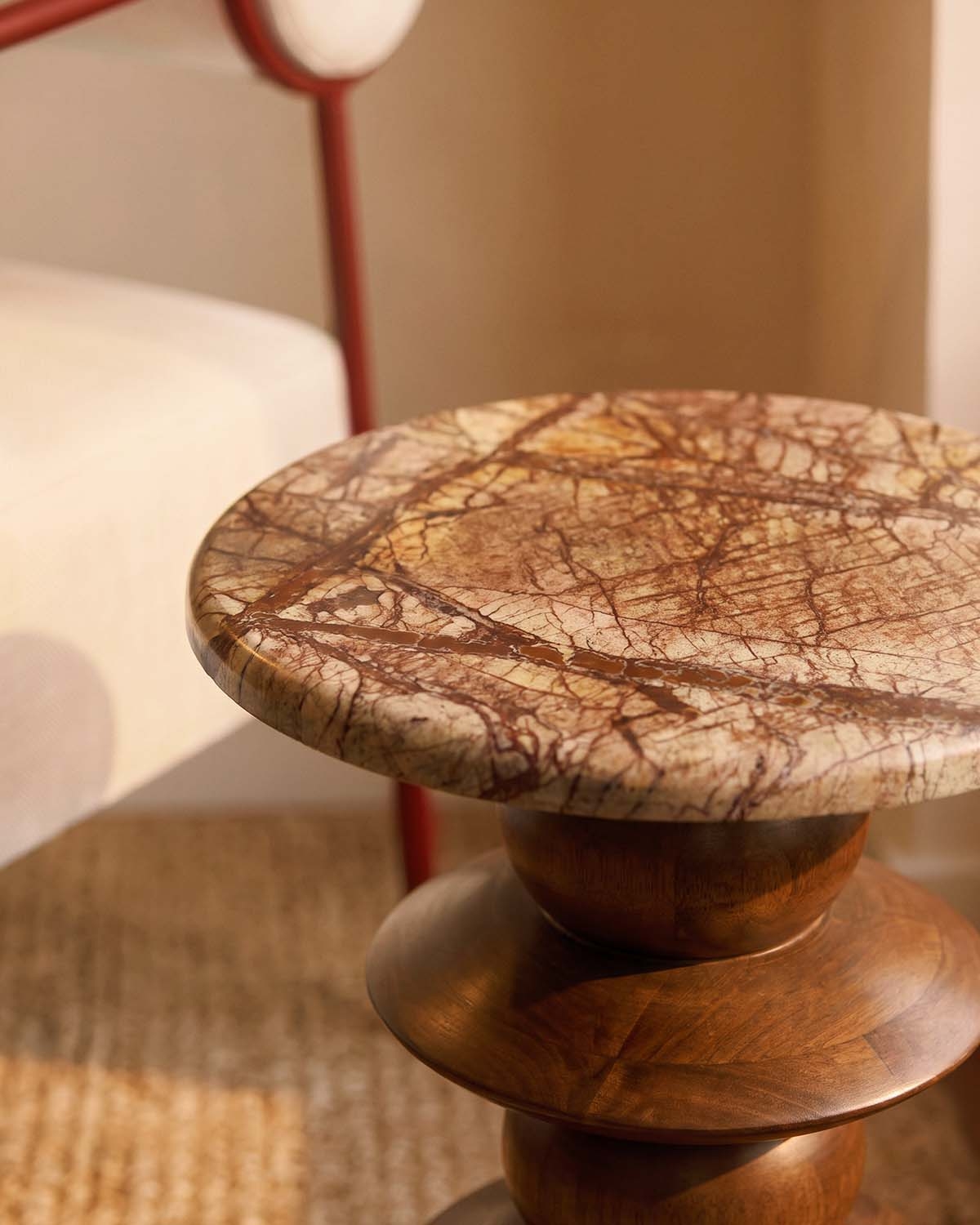 Table d'appoint ronde Ø35 cm en marbre et bois de manguier Erato, image de la gelerie 3
