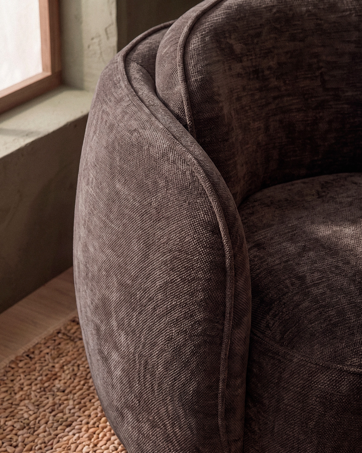 Fauteuil pivotant en tissu Rogan, image de la gelerie 3
