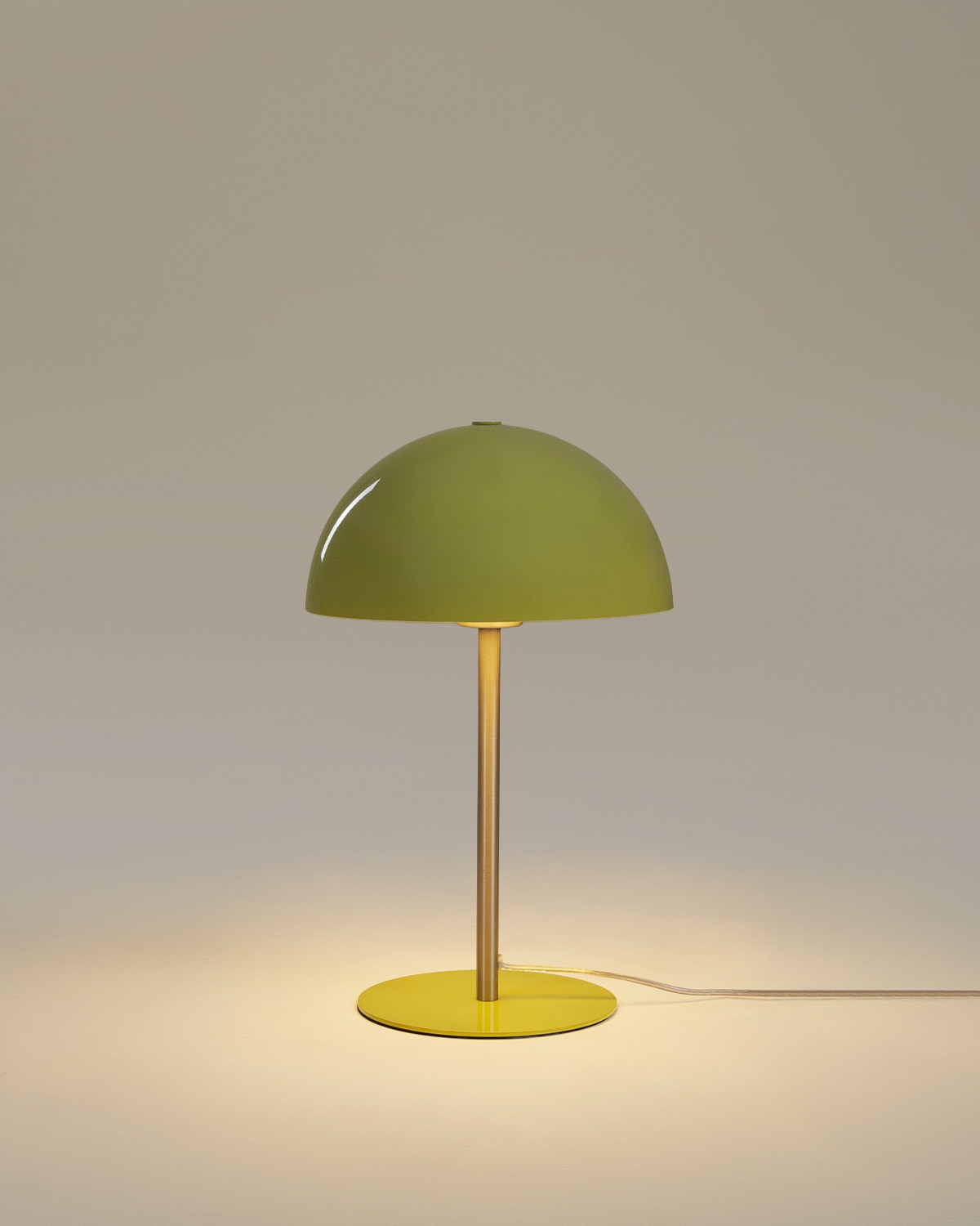 Lampe de table en métal Darthe, image de la gelerie 4