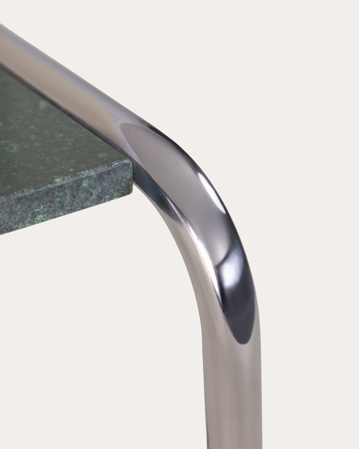 Table d'appoint carrée 40x40 cm en marbre et métal Nansa, image de la gelerie 5