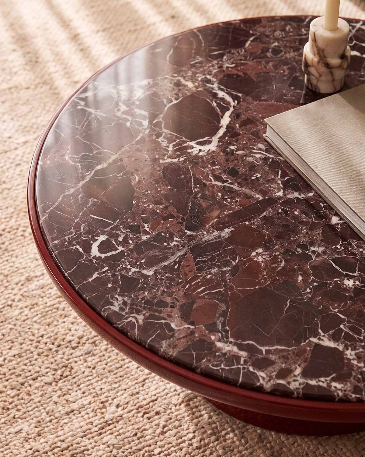 Table basse ronde Ø80 cm en marbre Catrina, image de la gelerie 3