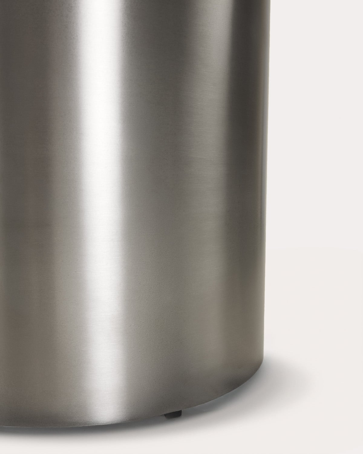 Table de salle à manger ronde Ø130 cm Revna, image de la gelerie 7