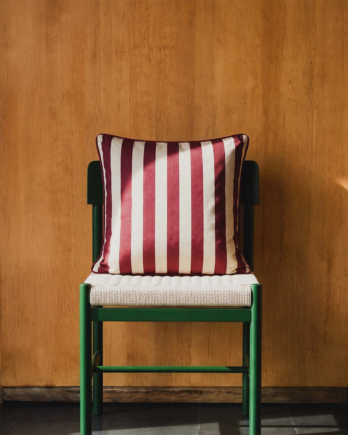 Coussin carré 50x50 cm en tissu Haizea, image de la gelerie 2