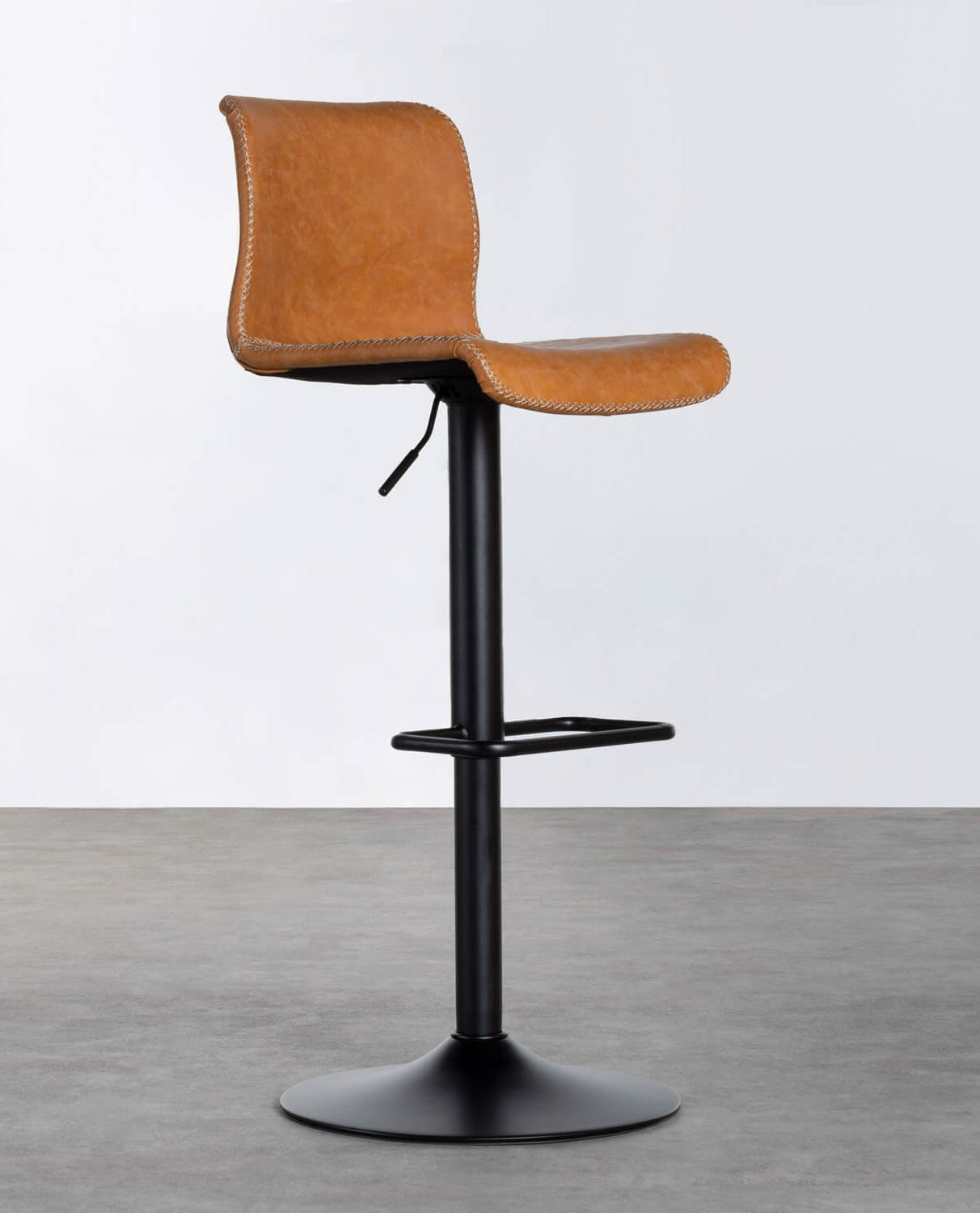 Sgabello Alto Regolabile in Similpelle Seam (61-82 cm), immagine della galleria 2
