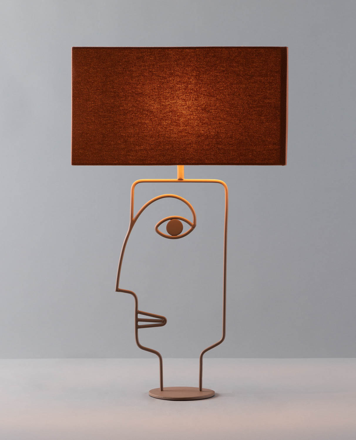 Lampada da tavolo in metallo Zigor, immagine della galleria 2