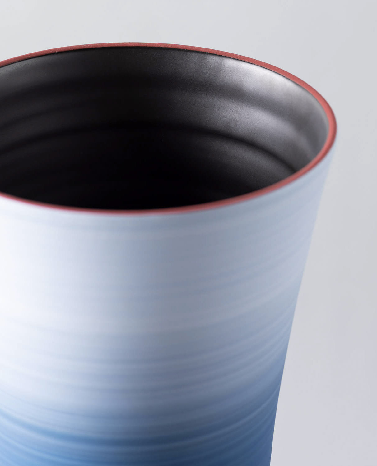 Vaso in Ceramica Iriz, immagine della galleria 2
