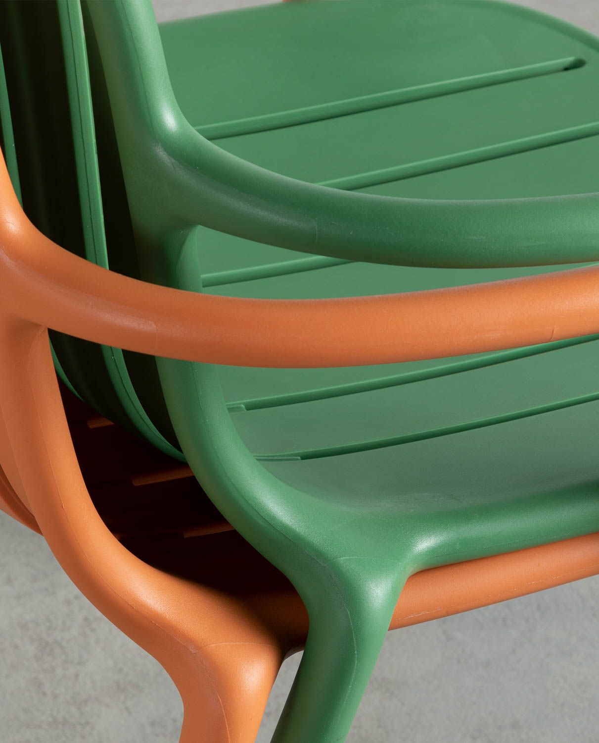 ALMA DESIGN set da 4 sedie con braccioli AMY (Verde bosco - Polipropilene)  