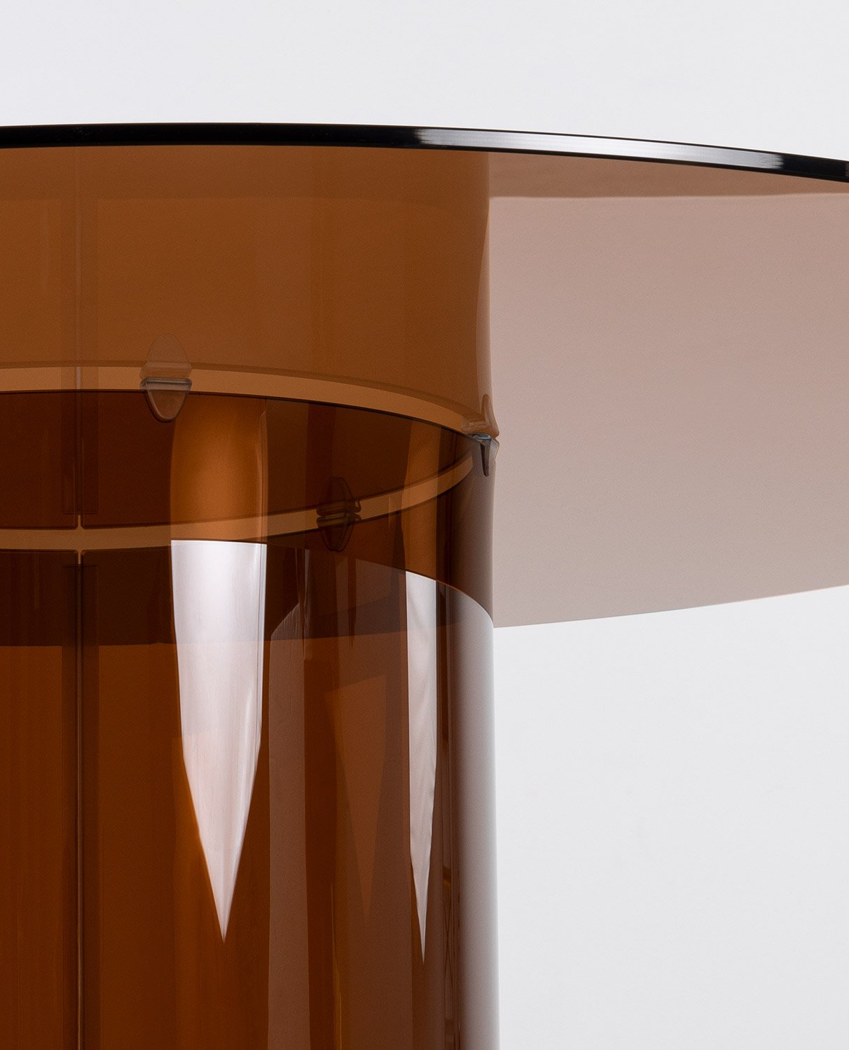 Set da Pranzo Rotondo in Vetro Temperato (Ø140 cm) Kolu e 4 Sedie in Policarbonato Zuera, immagine della galleria 4